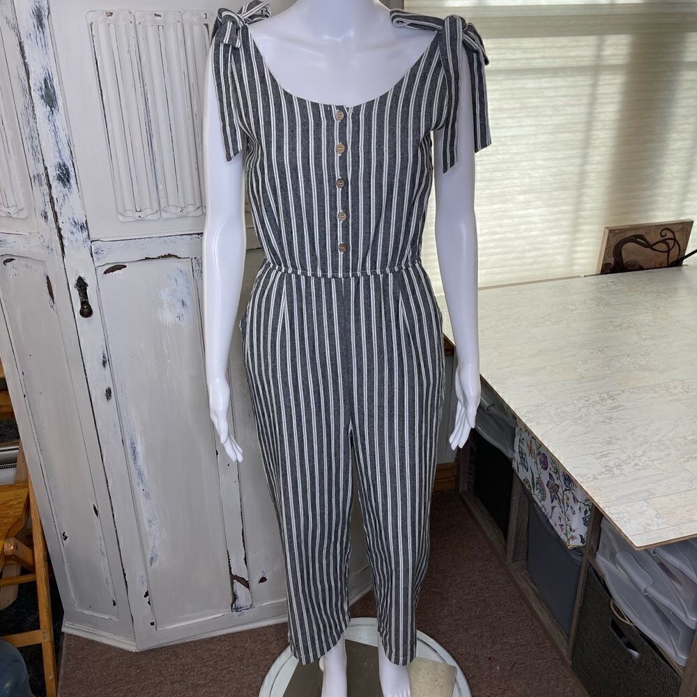 Mod Ref Blue White Stripe Capri Style Jumpsuit Size Small - Picture 3 of 15